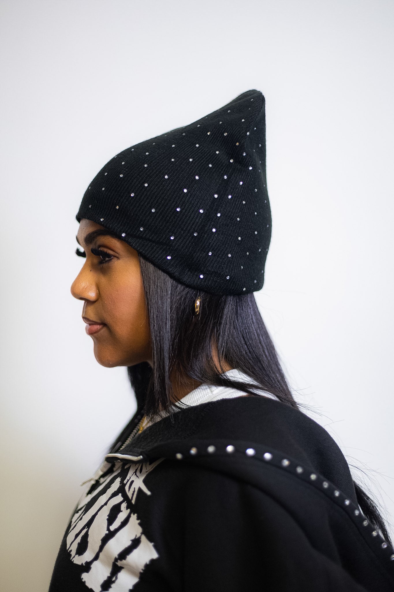 BLACK BEANIE