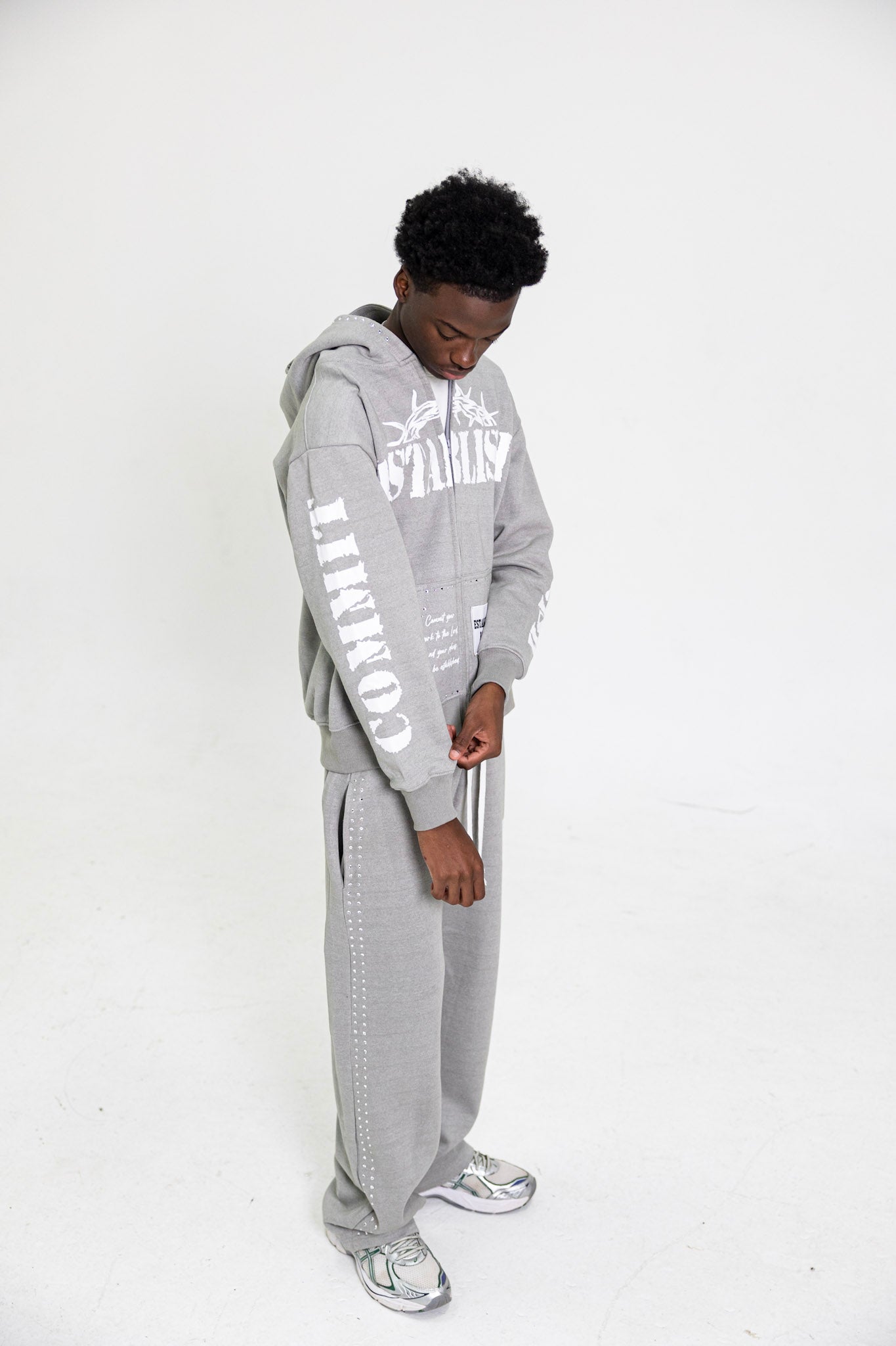 GRAY HOODIE