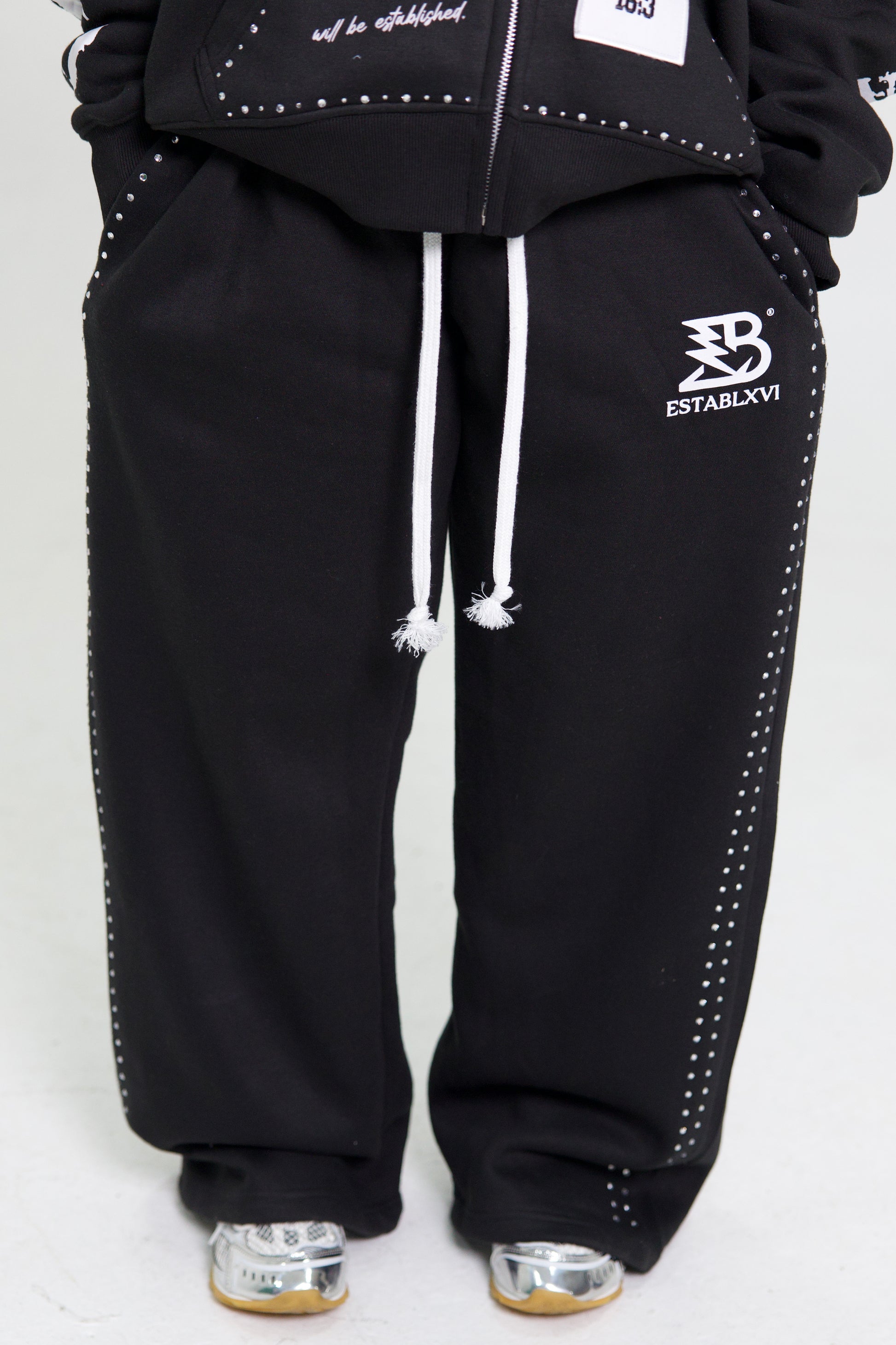 BLACK PANTS