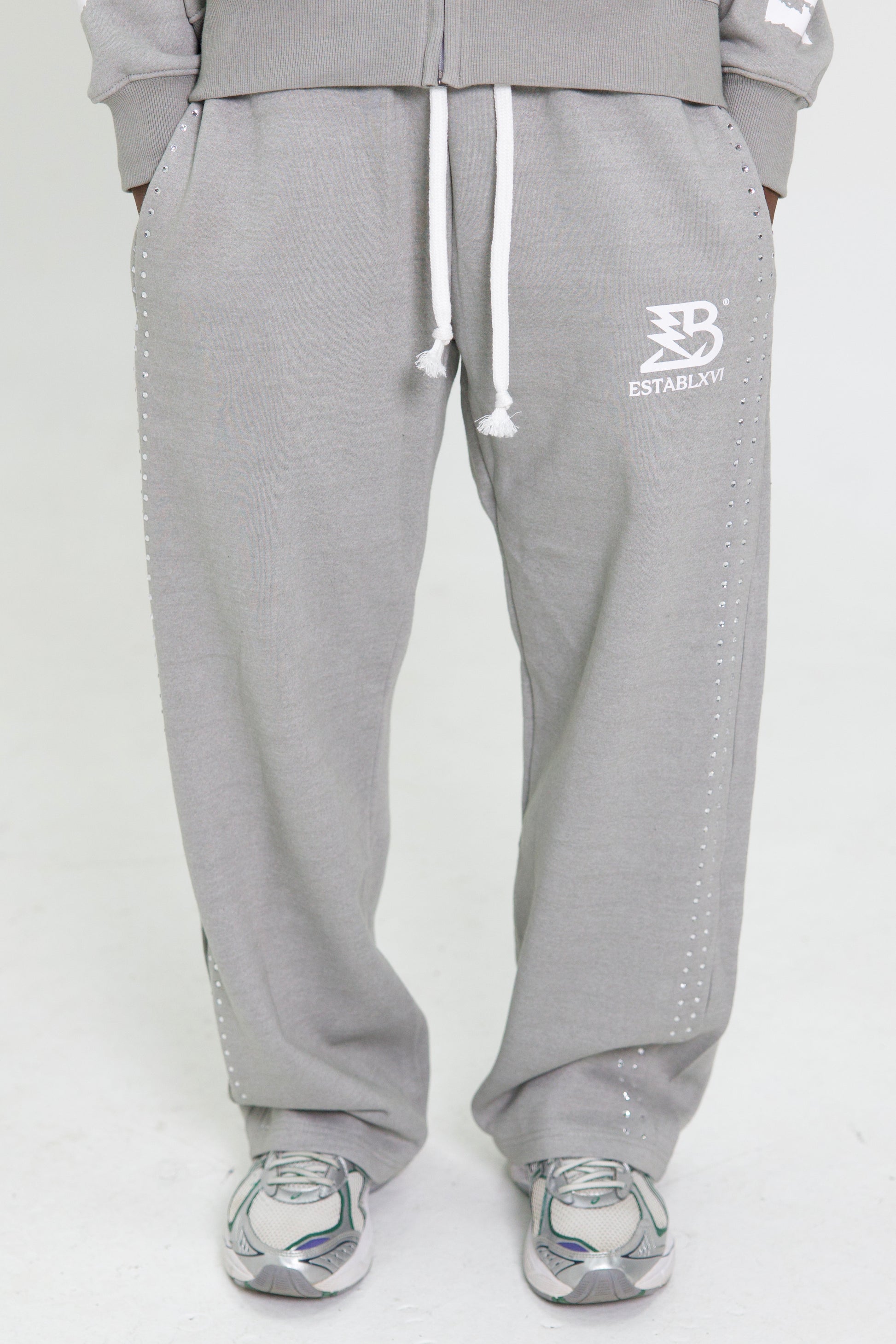 GRAY PANTS