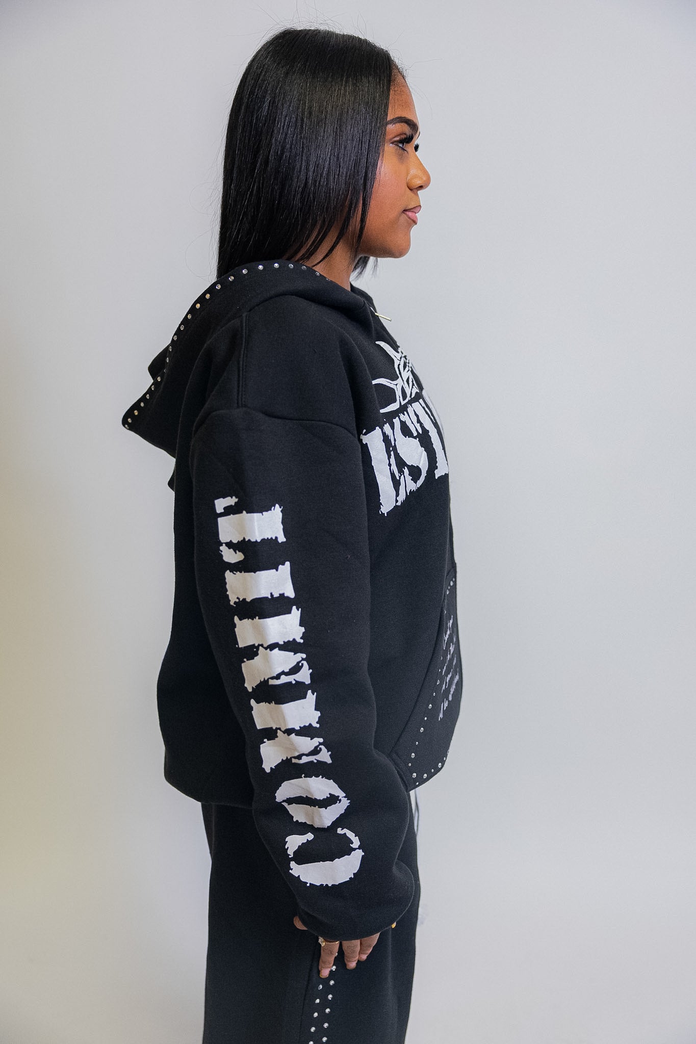 BLACK HOODIE