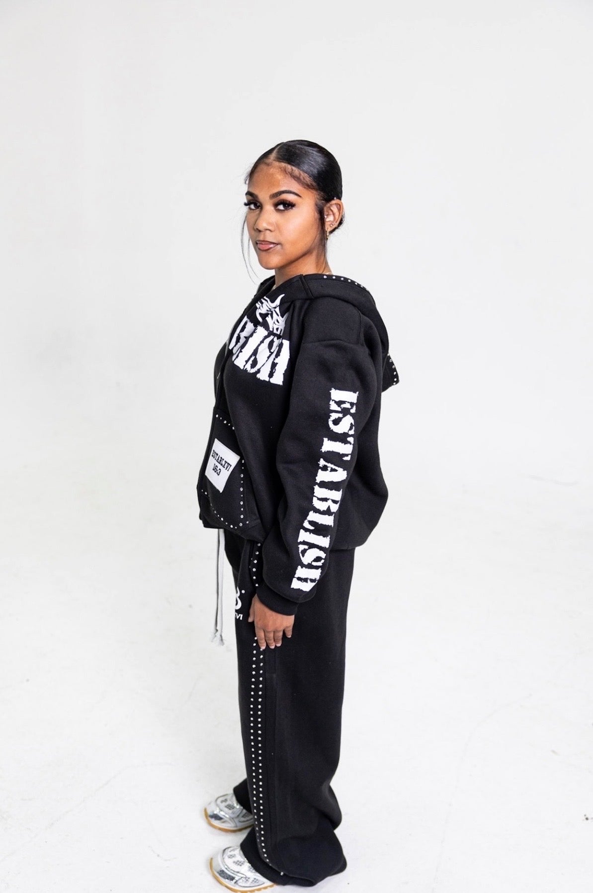 BLACK HOODIE