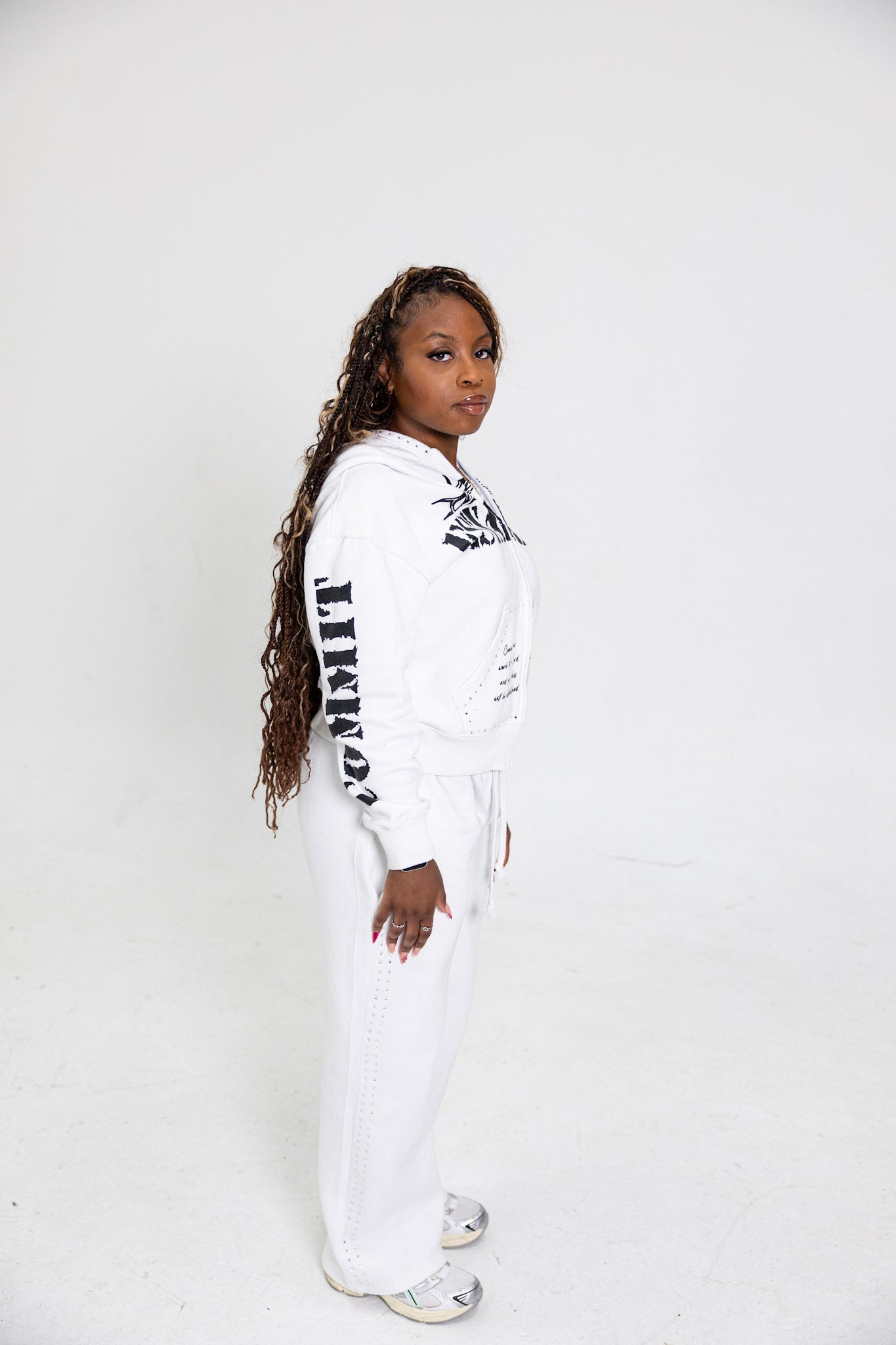 WHITE HOODIE